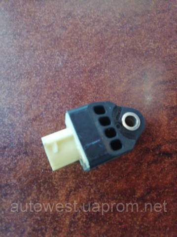 Датчик подушки безпеки 8983133030 TOYOTA