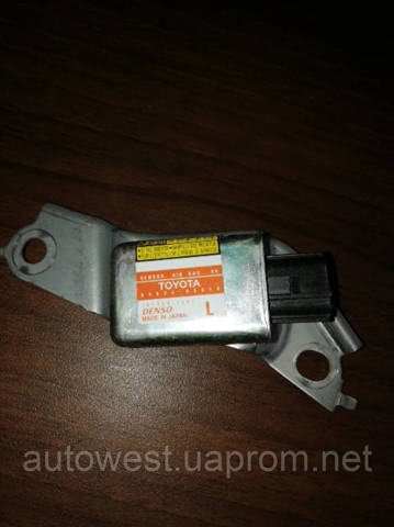 Датчик Ейрбег передній 898340E010 TOYOTA