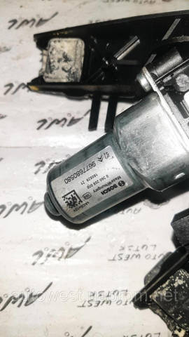 Моторчик заднього двірника 9677680580 BOSCH