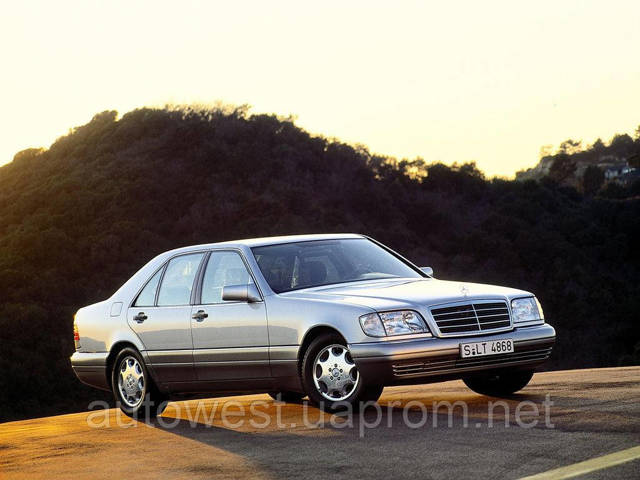 Двері задні A1407300305 MERCEDES