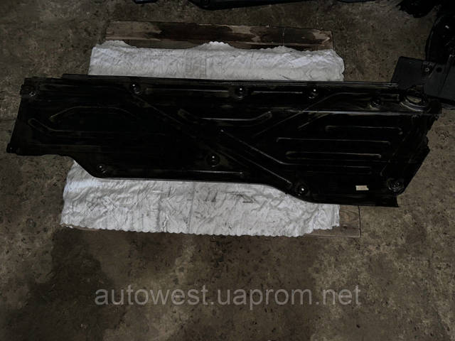Захист днища, правий A2206190638 MERCEDES