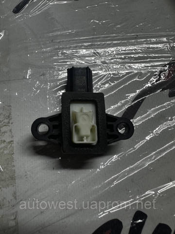 Датчик Ейрбег передній CK5214C676AA LAND ROVER