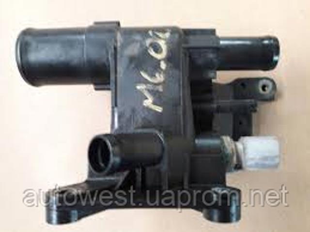 F LF941517Z Mazda фланець системи охолодження (трійник) - купити