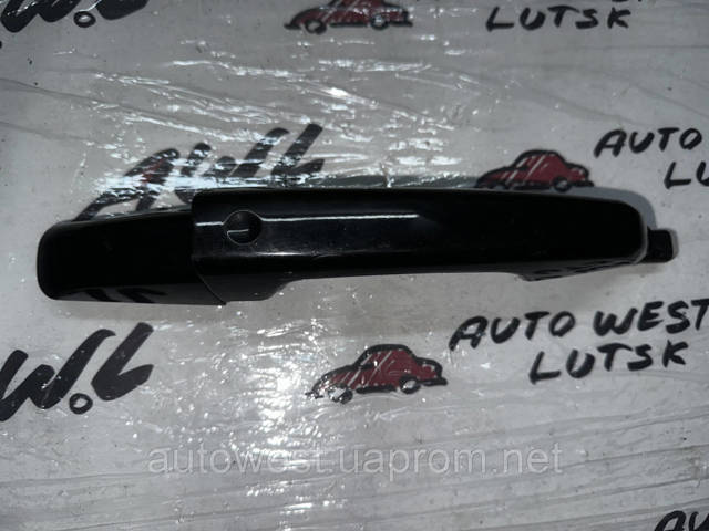 Ручка передніх дверей, зовнішня LR061200 LAND ROVER