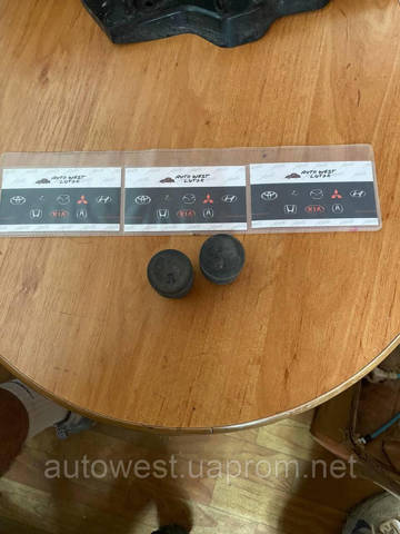 Буфер капота гумовий MB270408 MITSUBISHI