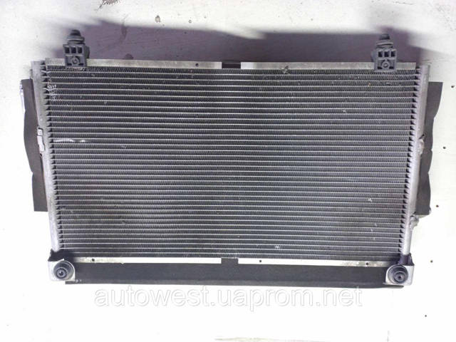 Радіатор охолодження кондиціонера MN124248 MITSUBISHI