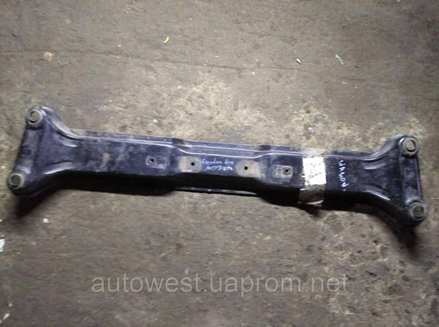 Кріплення кпп MN125541 MITSUBISHI