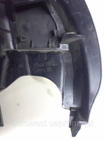 Накладка правого бокового дзеркала MR441632 MITSUBISHI