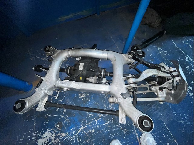 Підрамник задній 33317857057 BMW