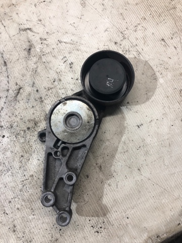 Натяжна планка поліклинового ременя 06B903133 VAG