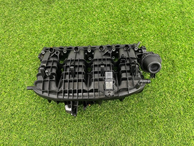 Колектор впускний 06L133201BB VAG