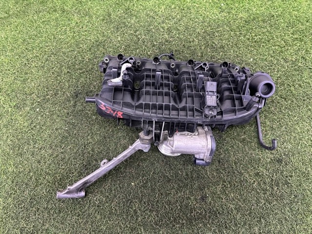 Колектор впускний 06L133201BB VAG