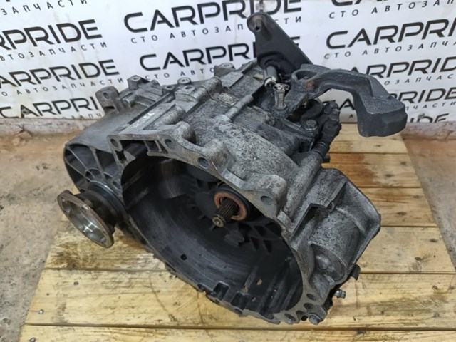Ручна коробка передач 0BB300043C VAG
