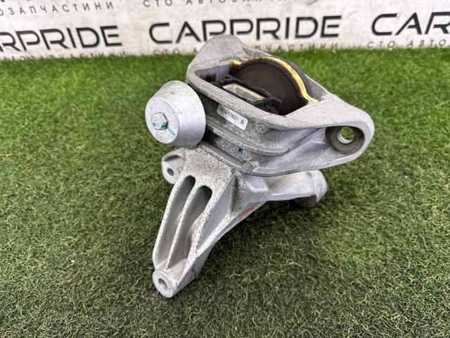 Права подушка двигуна 112106RC0B NISSAN