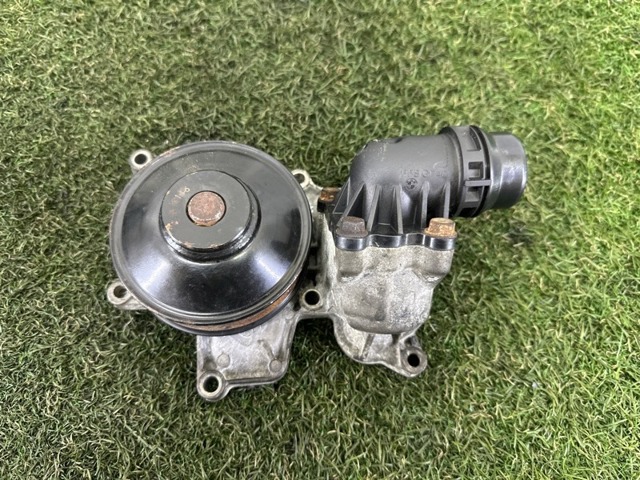 Водяний насос 11518516435 BMW