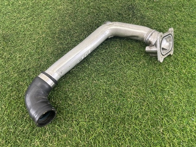 Шланг/патрубок водяного насосу, приймальний 11537581798 BMW