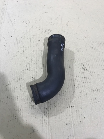 Трубка, що нагнітається нижня ліва 11612247324 BMW