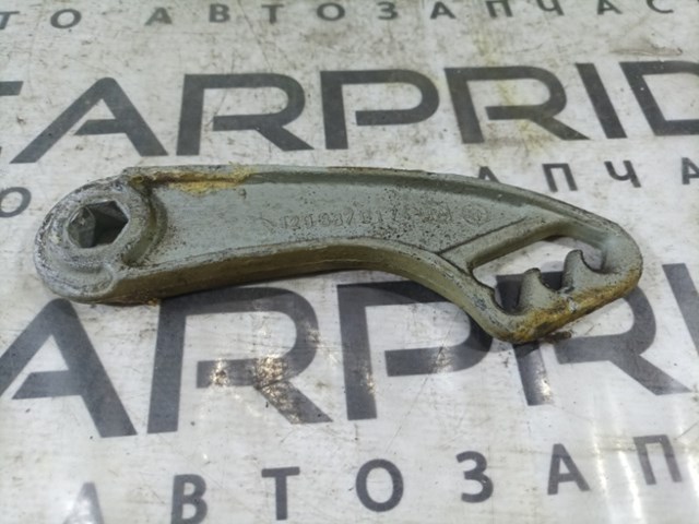 Ручка відкриття капота 1298870174 MERCEDES