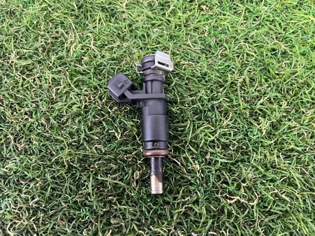 Форсунка дизельна в зборі, розпилювач + тримач 13537531634 BMW