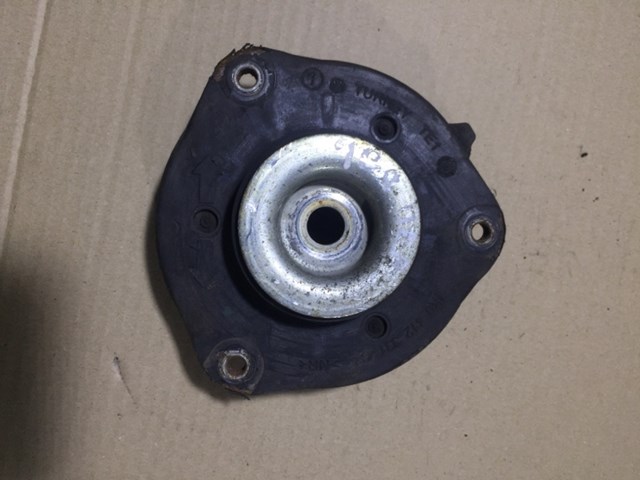Кріплення переднього амортизатора 1K0412331C VAG
