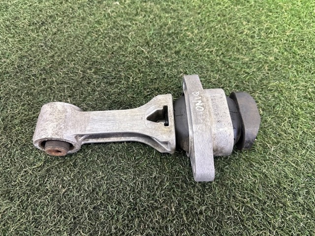 Опора двигуна задня 21950G2000 HYUNDAI