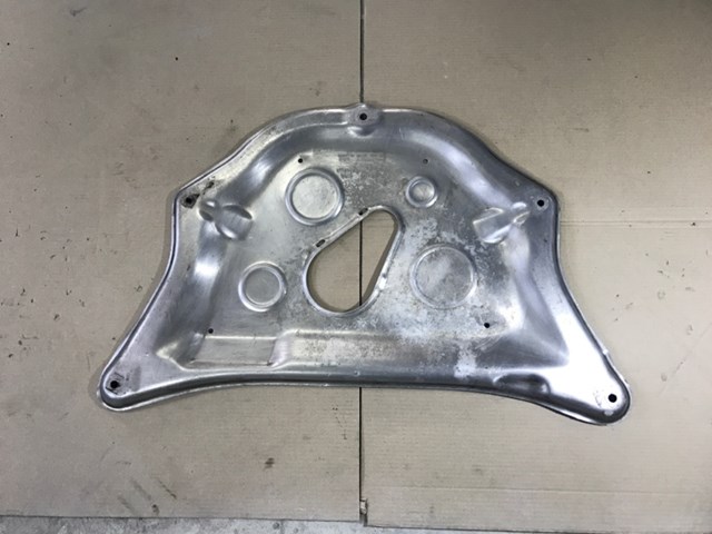 Захист двигуна, піддона (моторного відсіку) 31116752310 BMW