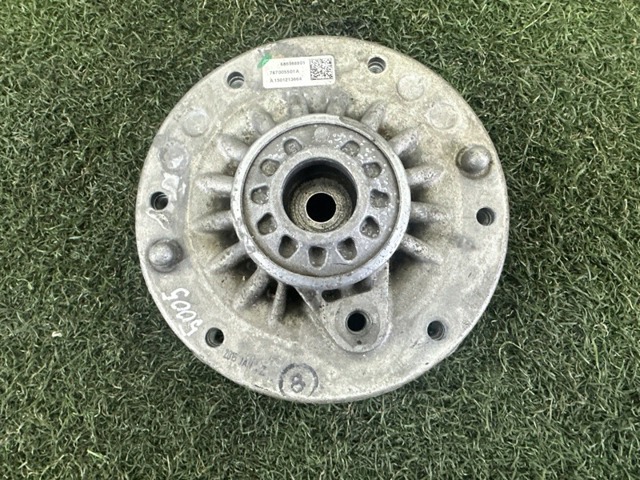 Кріплення переднього амортизатора 31306869888 BMW