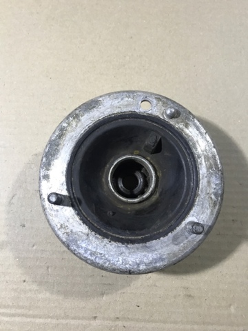 Опора стійки амортизатора переднього 31336752735 BMW