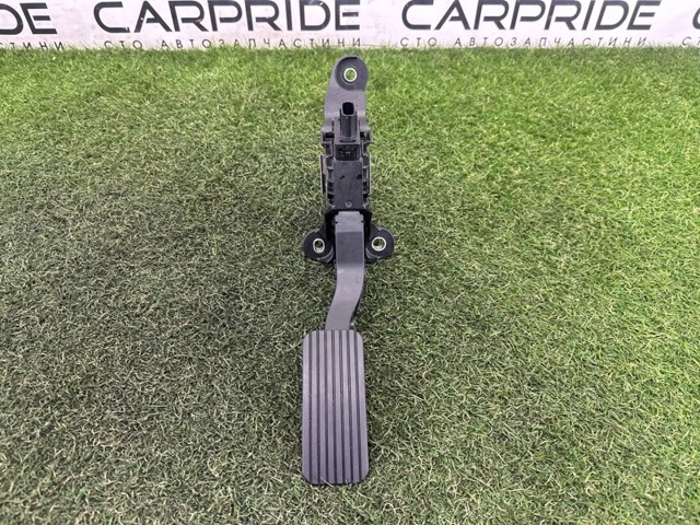 Підаль газу Кіа Forte IV