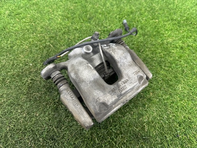 Супорт тормзной 34116860267 BMW