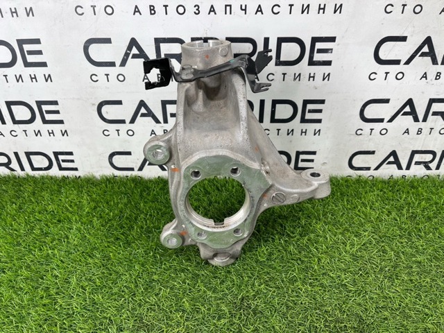 Цапфа поворотного кулака 400156RR0A NISSAN