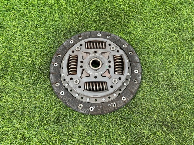 Диск зчеплення 410722B001 HYUNDAI