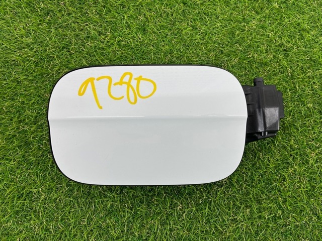 Люк б/бака 4L0809907AGRU VAG