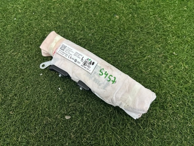 Подушка безпеки AIRBAG спинки сидіння, лівого 4M0880241J VAG