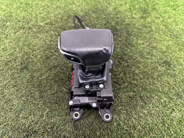 Механізм перемикання передач 4M1713041F VAG