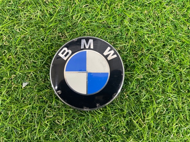 Емблема кришки багажника, фірмовий значок 51148219237 BMW