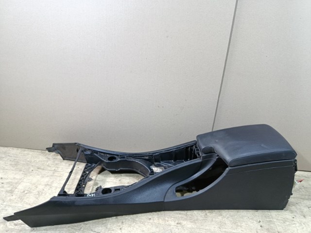 Консоль панелі приладів 51167130686 BMW