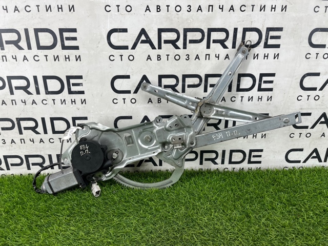 Склопідйомник передньої правої двері 51321944070 BMW