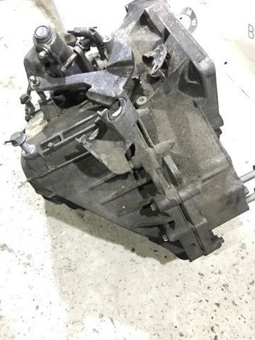 Коробка механіка в зборі 55561696 GM