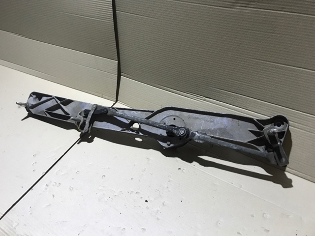 Трапеція двірників 61618385218 BMW