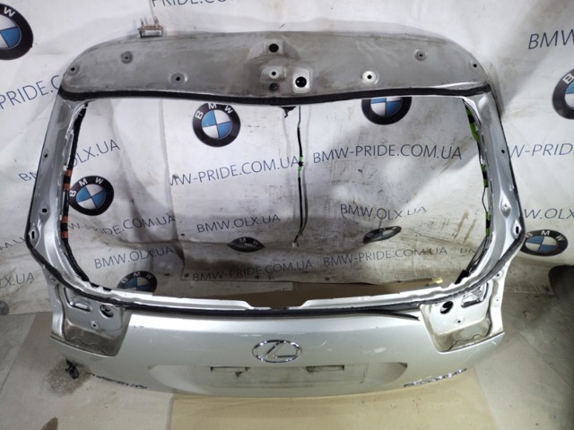 Задні двері багажника 6700548220 TOYOTA