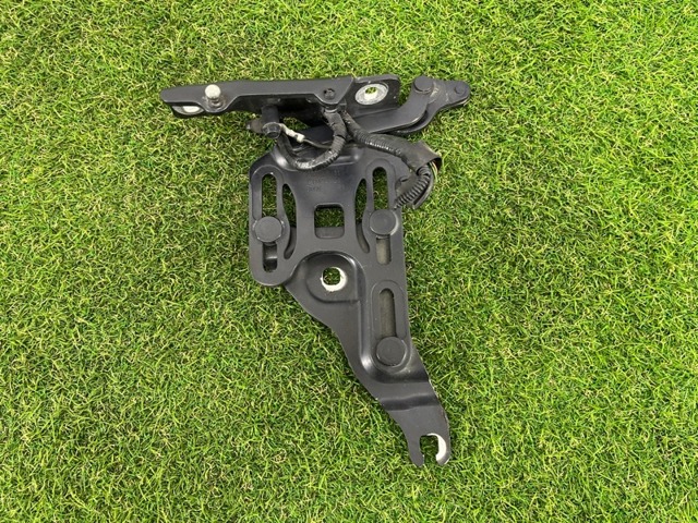Петля капота, права 7148348 BMW