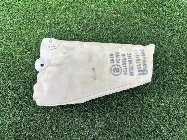 Подушка безпеки AIRBAG спинки сидіння, правого 72127949996 BMW