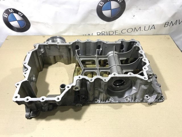 Піддон масляний картера двигуна, верхня частина 7570685 BMW
