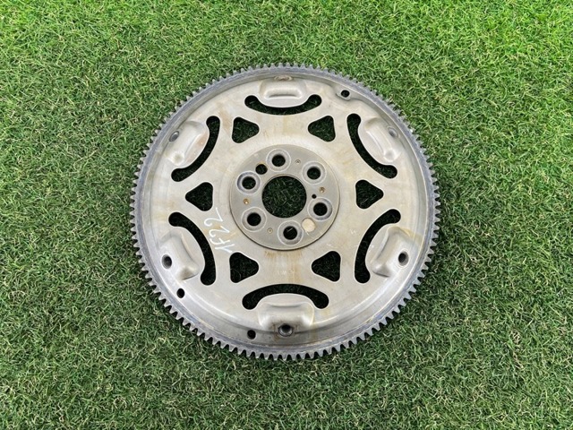 Демпферний маховик 7585146 BMW