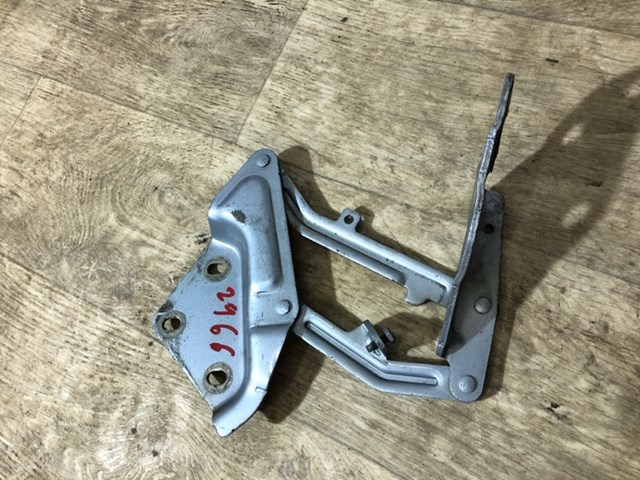 Завіс капота, правий 7L6823302 VAG