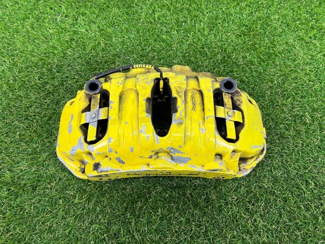 Супорт гальмівний, передній, правий 7PP615123 PORSCHE