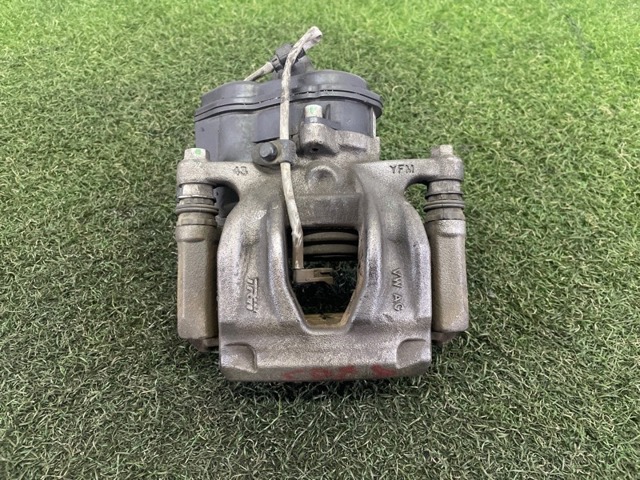 Скоба гальмівного заднього супорта 80A615426A VAG