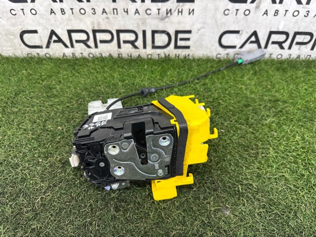 Замок передніх пасажирських дверей 81320L1020 HYUNDAI
