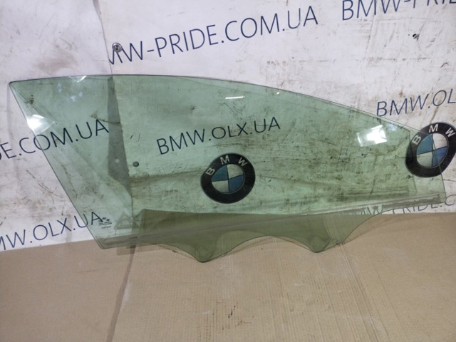 Скло передньої правої двері 824213S010 HYUNDAI